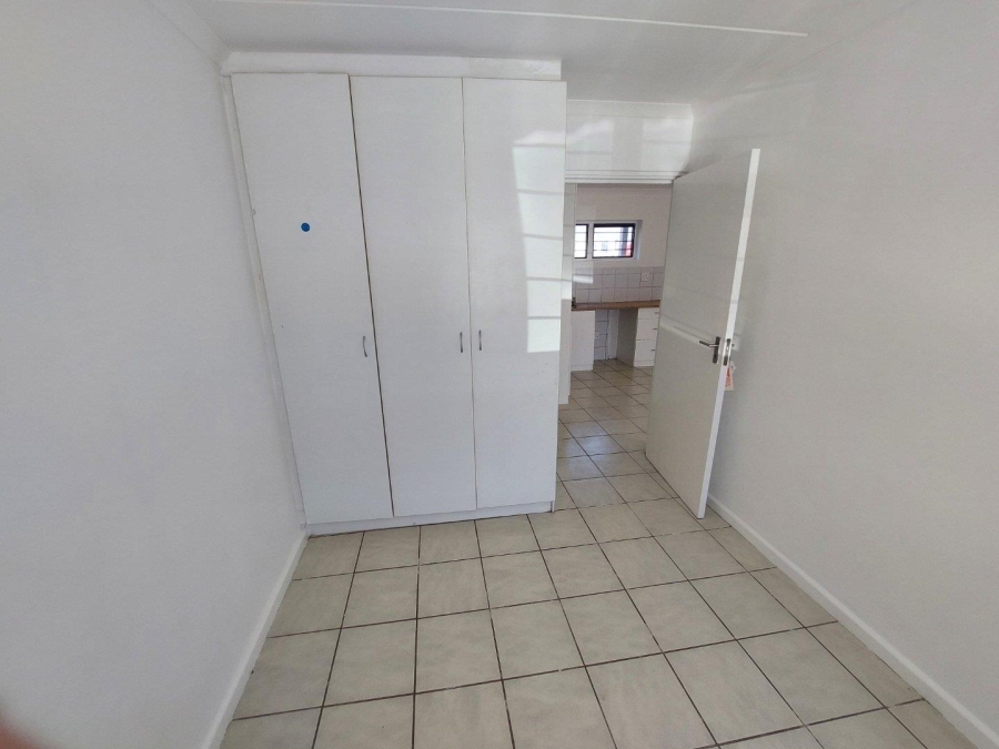 1 Bedroom Property for Sale in Maitland Western Cape